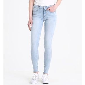 American eagle light wash jeggings